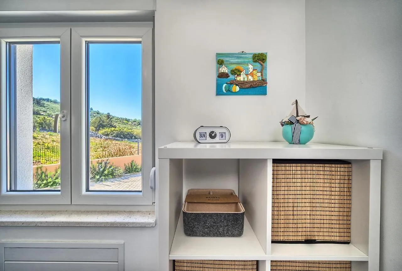 Soul - Sea-View Garden & Pool Apartment Slatine