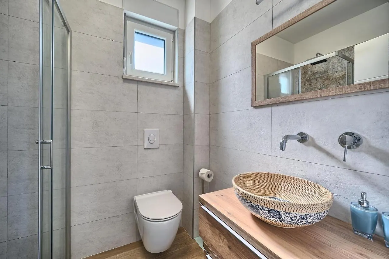 Soul - Sea-View Garden & Pool Apartment Slatine