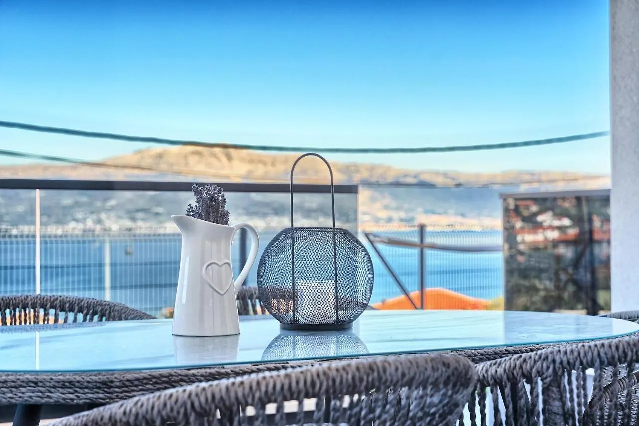 Soul - Sea-View Garden & Pool Apartment Slatine