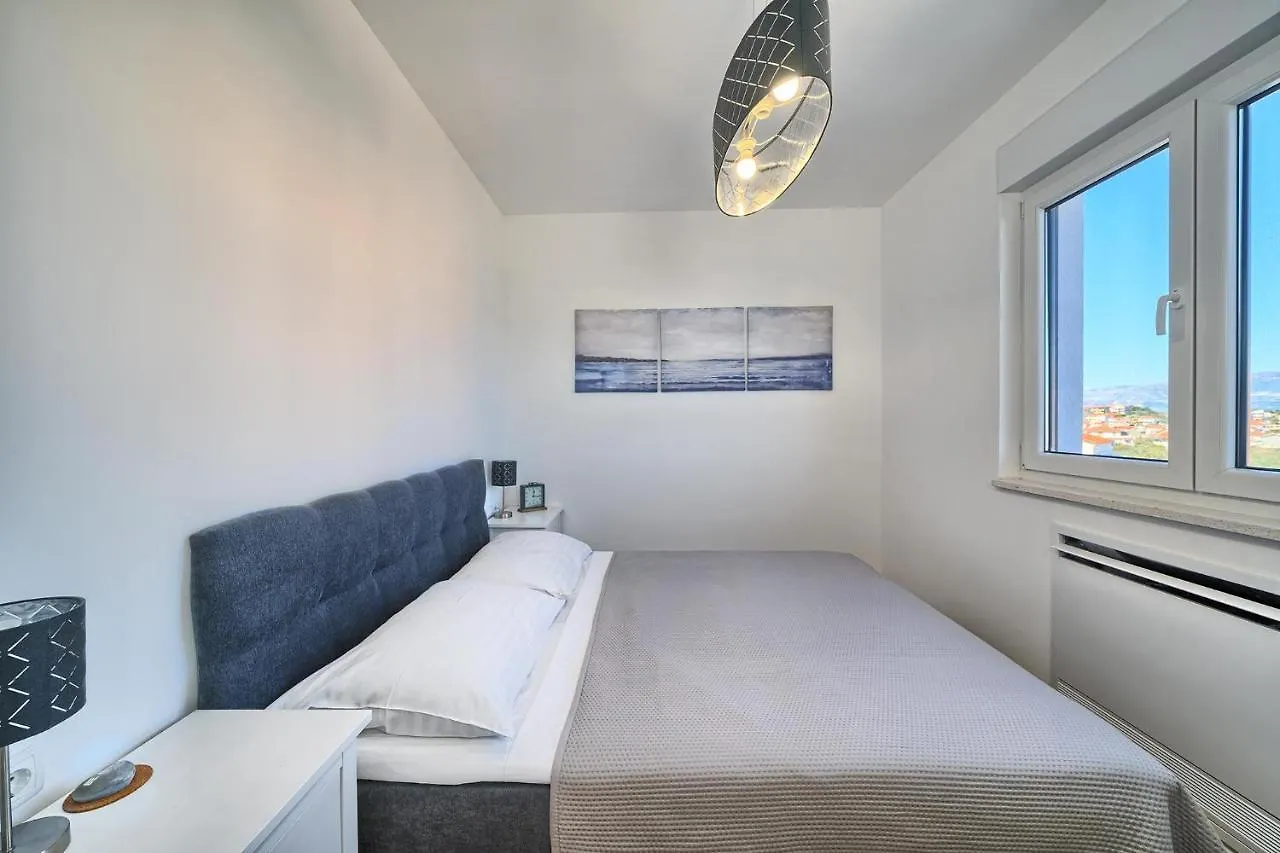 Soul - Sea-View Garden & Pool Apartment Slatine